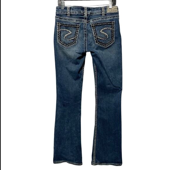 SILVER Suki Distressed Fluid Denim Mid Rise Bootcut Jeans 30 - Picture 8 of 12